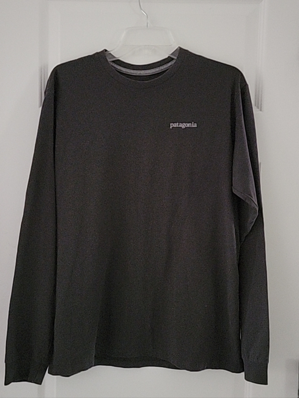 Patagonia Men's Long-Sleeve Crewneck Shirt - Charcoal